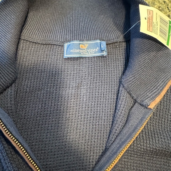 Vineyard vines sweater - Picture 3 of 4